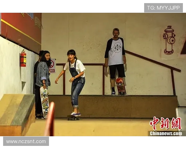 滑板与人生的交响曲：杨秀英的追梦之旅与深度对话